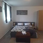 Nyirfa Apartmanhaz
