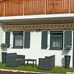 Nyirfa Apartmanhaz Apartment