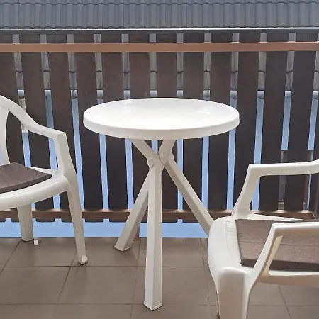 Nyirfa Apartmanhaz *