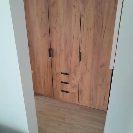 Nyirfa Apartmanhaz Залакарош