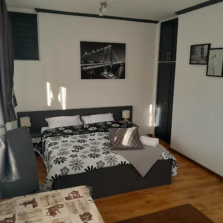 Nyirfa Apartmanhaz Апартаменты Залакарош