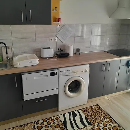 アパート Nyirfa Apartmanhaz