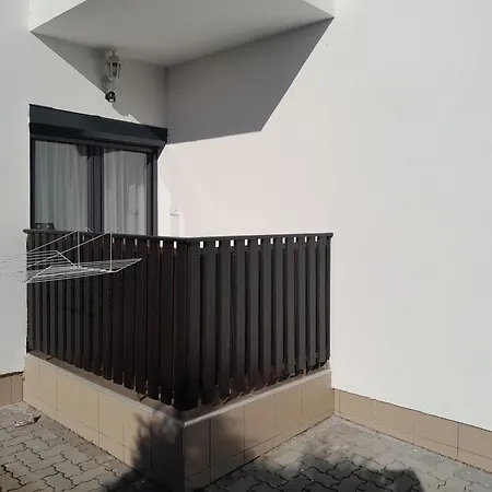 Nyirfa Apartmanhaz *