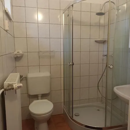 Nyirfa Apartmanhaz *