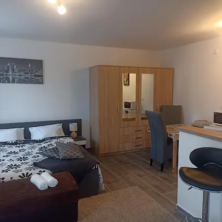 Nyirfa Apartmanhaz Lägenhet Zalakaros