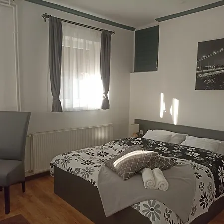 Nyirfa Apartmanhaz Апартаменты Залакарош