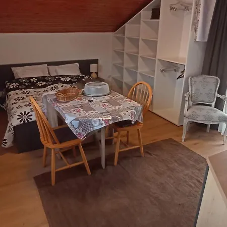 Apartament Nyirfa Apartmanhaz Zalakaros