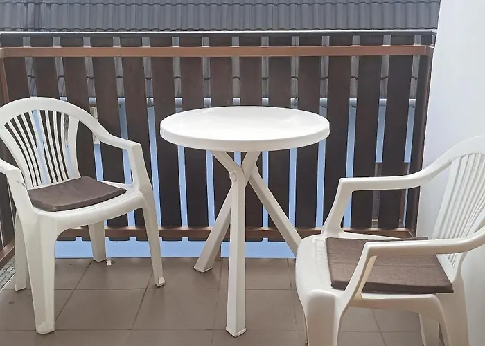 Nyirfa Apartmanhaz *