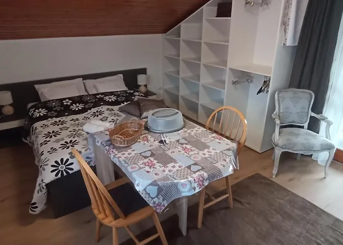 Nyirfa Apartmanhaz * Zalakaros